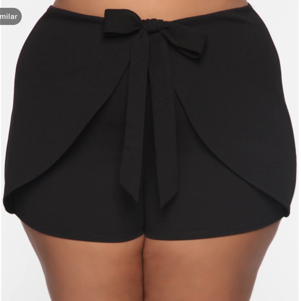 ISO "Cool For the Summer" Tie Waist Shorts - Black